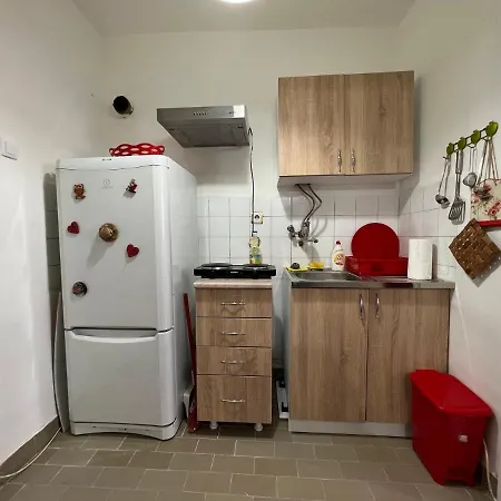 Ana Apartment *